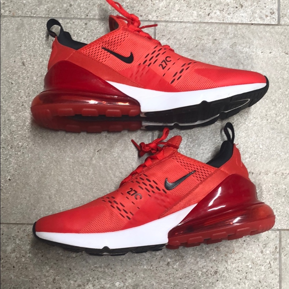 NIKE AIR MAX 270 🔴